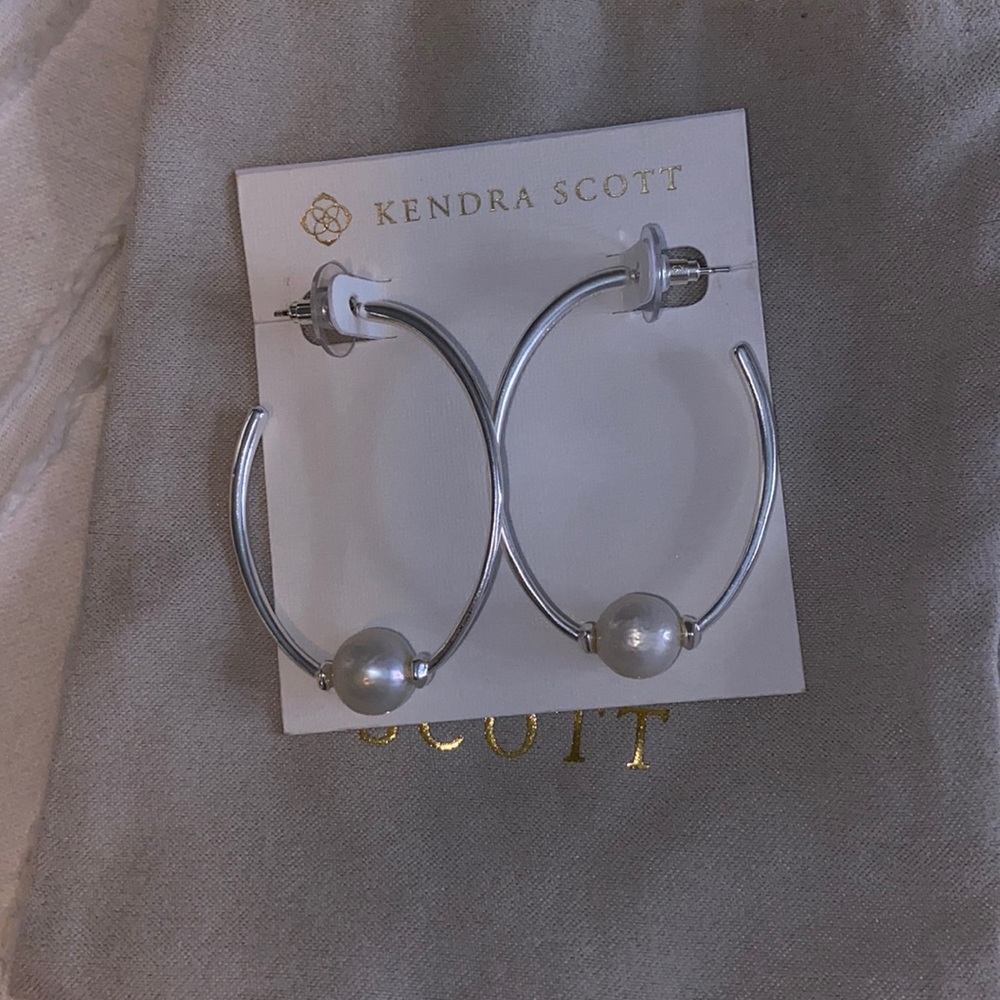 Kendra Scott Pearl Hoop Earrings!